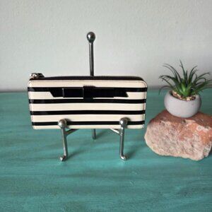 Kate Spade Zippy Wallet